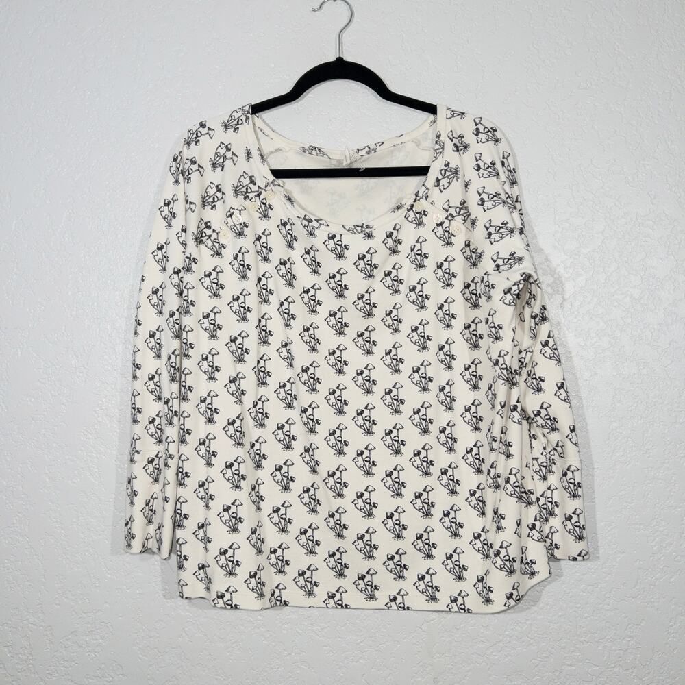 Kate Quinn Cream Mushroom All Over Print Top Size XL